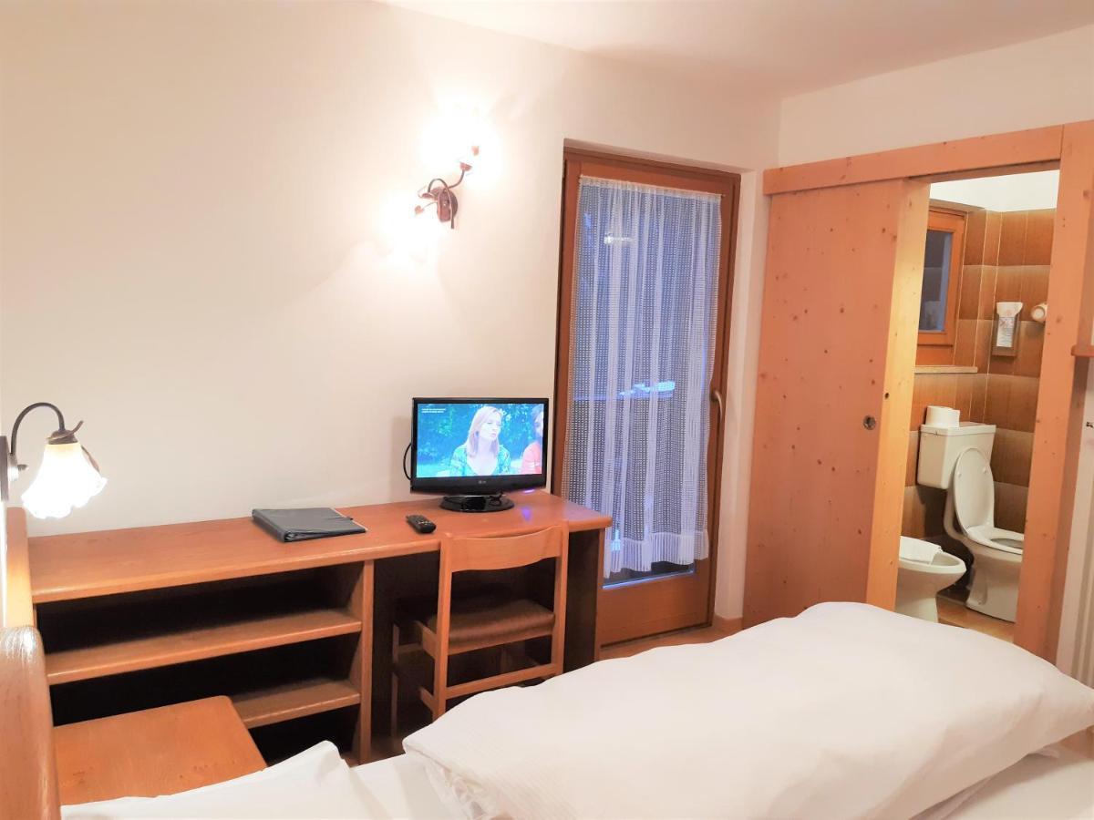 קאנזיי Albergo Arnica מראה חיצוני תמונה