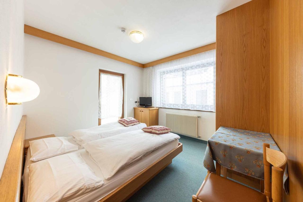 קאנזיי Albergo Arnica מראה חיצוני תמונה