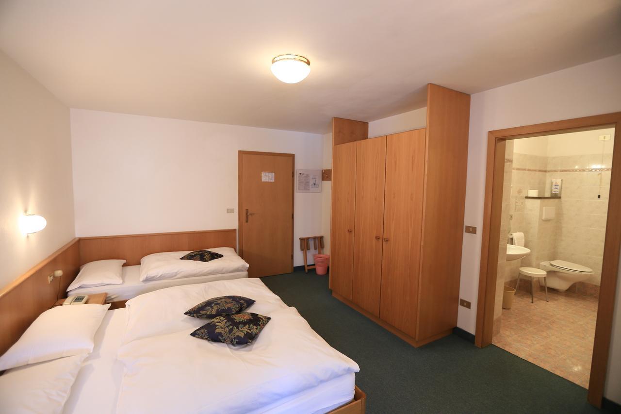 קאנזיי Albergo Arnica מראה חיצוני תמונה