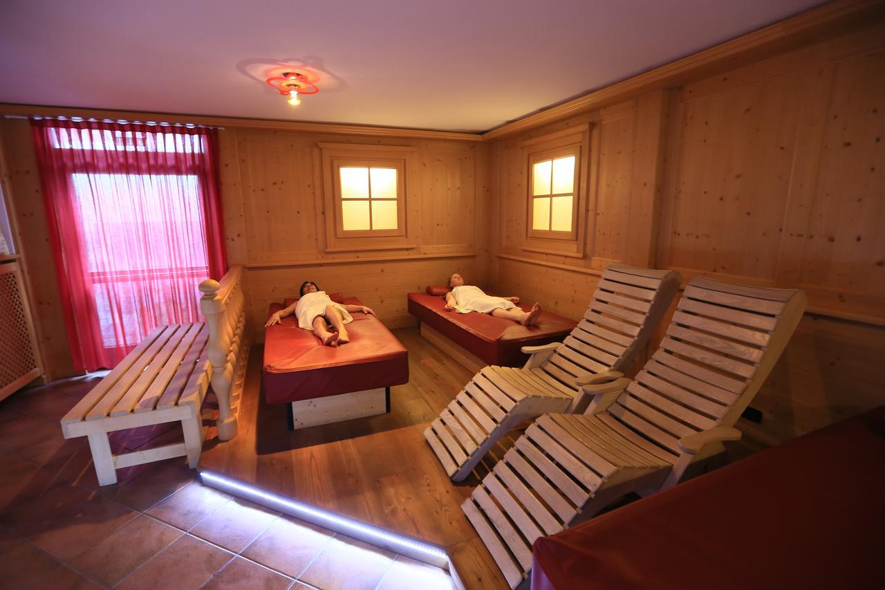 קאנזיי Albergo Arnica מראה חיצוני תמונה